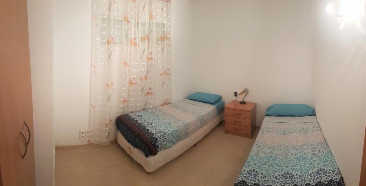 Magnifico Apartamento Junto Al Canal Principal. Емпуриабрава Екстериор снимка