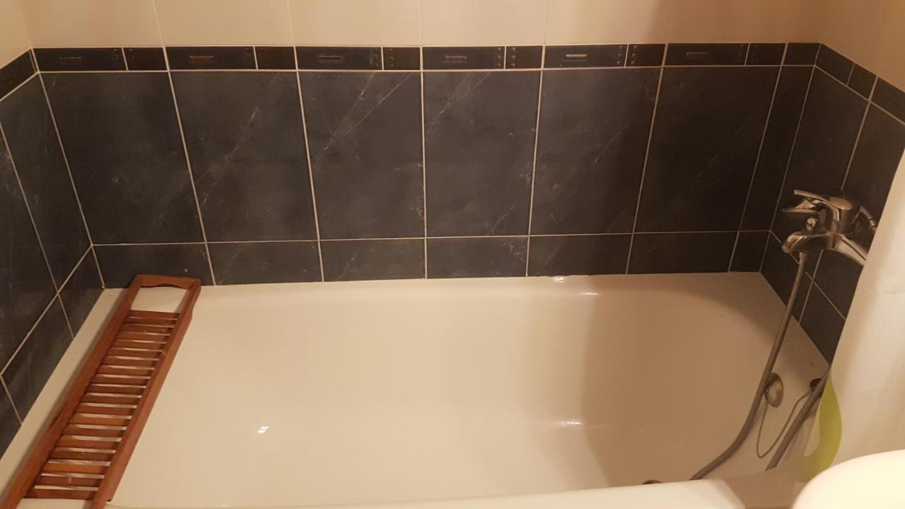 Magnifico Apartamento Junto Al Canal Principal. Емпуриабрава Екстериор снимка