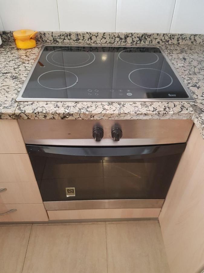 Magnifico Apartamento Junto Al Canal Principal. Емпуриабрава Екстериор снимка